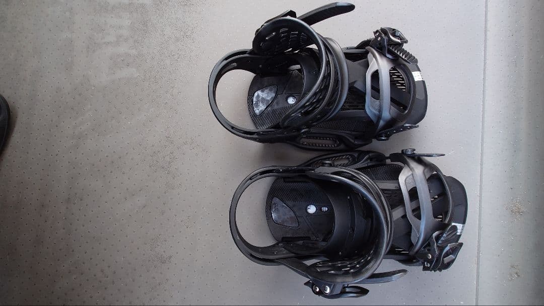 メンズ Burton ジェネシス EST® スノーボードバインディング Amazon | Burton メンズ Genesis EST スノーボードビンディング