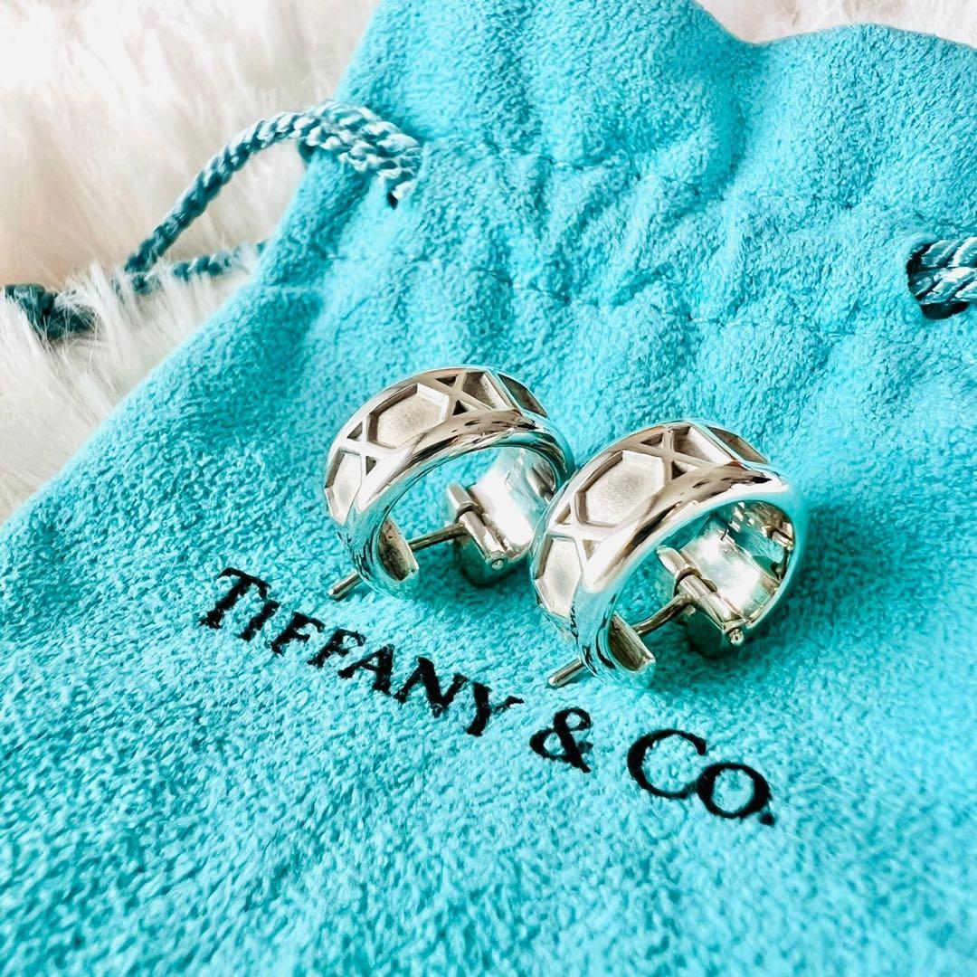 ✨極美品✨Tiffany　ティファニー　ピアス　アトラス　フープ　キャッチ　両耳 TIFFANY&Co.（ティファニー） フープ ピアス アトラス シルバー925