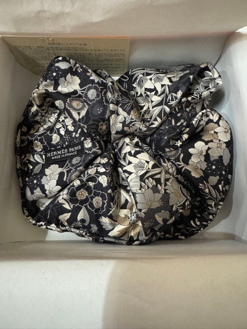 新品 エルメス シュシュ ヘアシュシュ 《 クラウディア 》 《 ブルーム 》