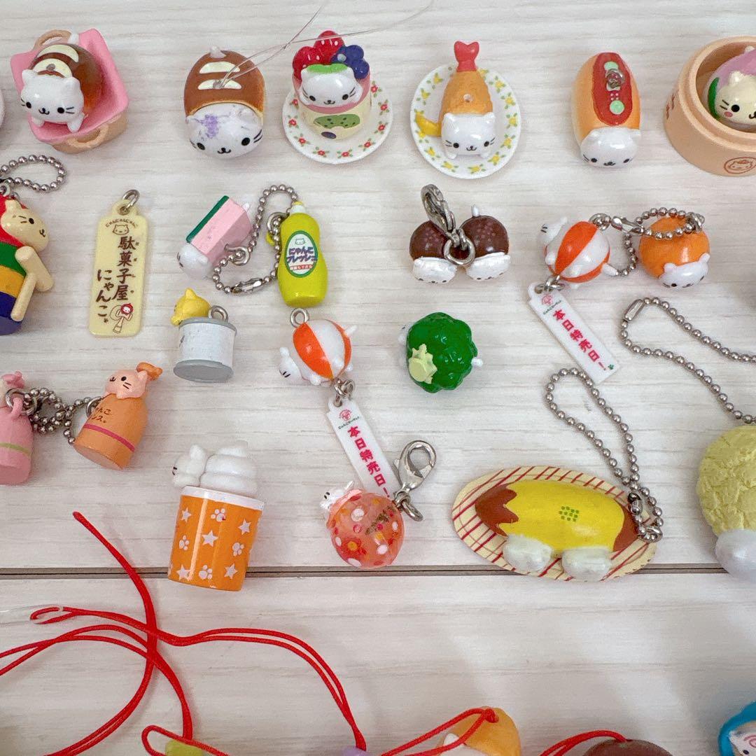 まとめ売り】にゃんにゃんにゃんこ♡ストラップセット - メルカリ