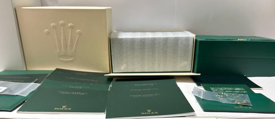 ロレックス純正デイトナ・デイトジャストMサイズ BOX 2箱 付属品 計32点 ロレックス純正デイトナ・デイトジャストMサイズ BOX 2箱 付属品 計32