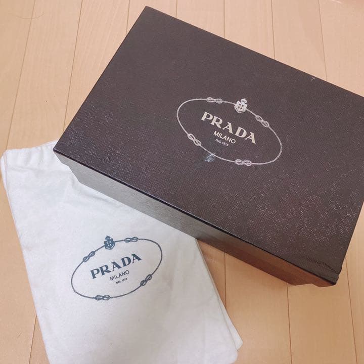 ☆送料無料【プラダ】サンダル　パンプス　レザー　黒　オープントゥ　23.5cm