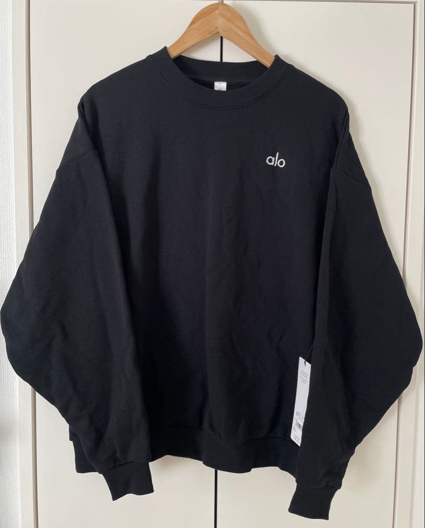 新品 aloyoga Accoladeクルーネック プルオーバー　M black Accolade Crew Neck Pullover - Black | ALO