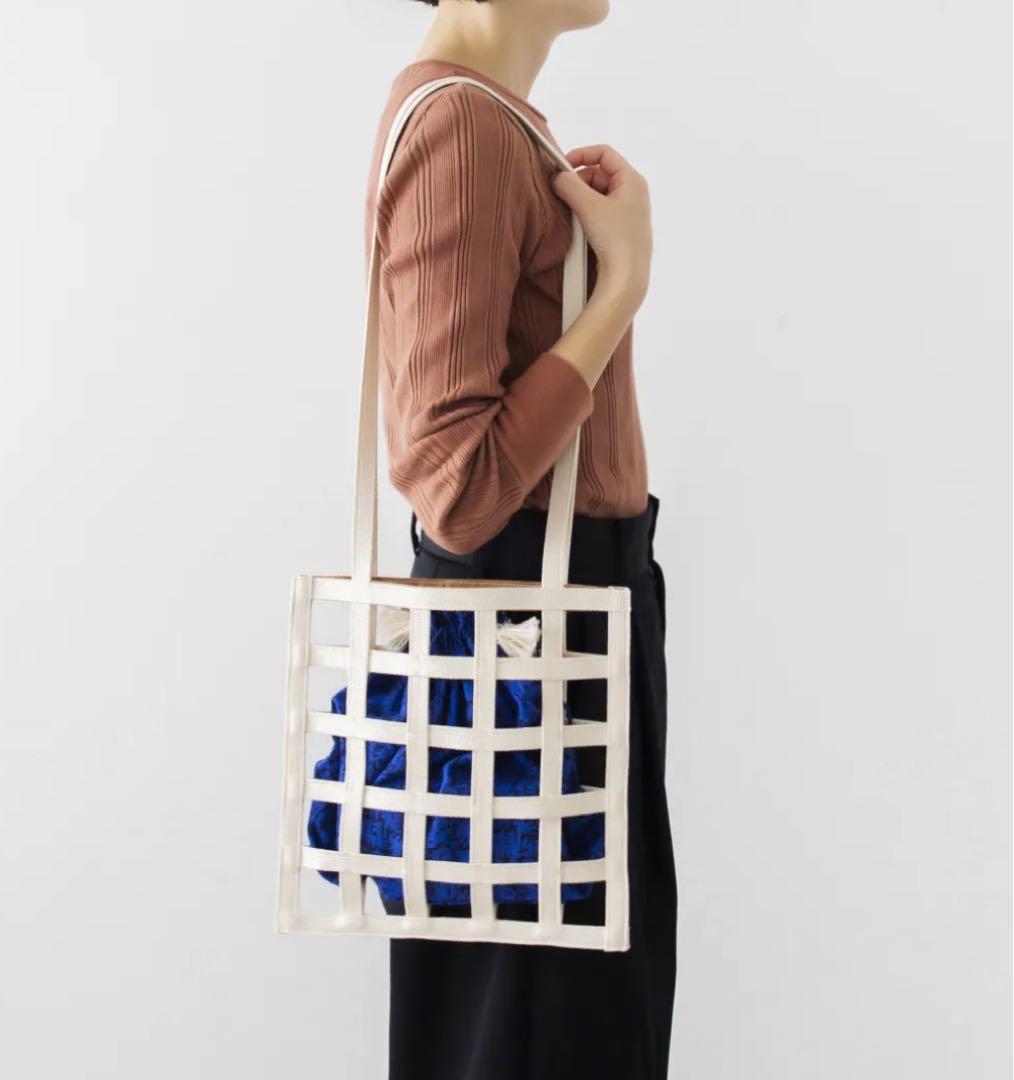 Kazumi Takigawa GRID TOTE S トートバッグ　カゴバッグ 瀧川かずみ｜GRID TOTE S (2color) [トートバッグ] - HOEK(フーク