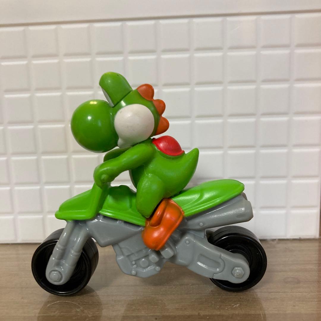 ヨッシー バイクフィギュア 約7cm - メルカリ