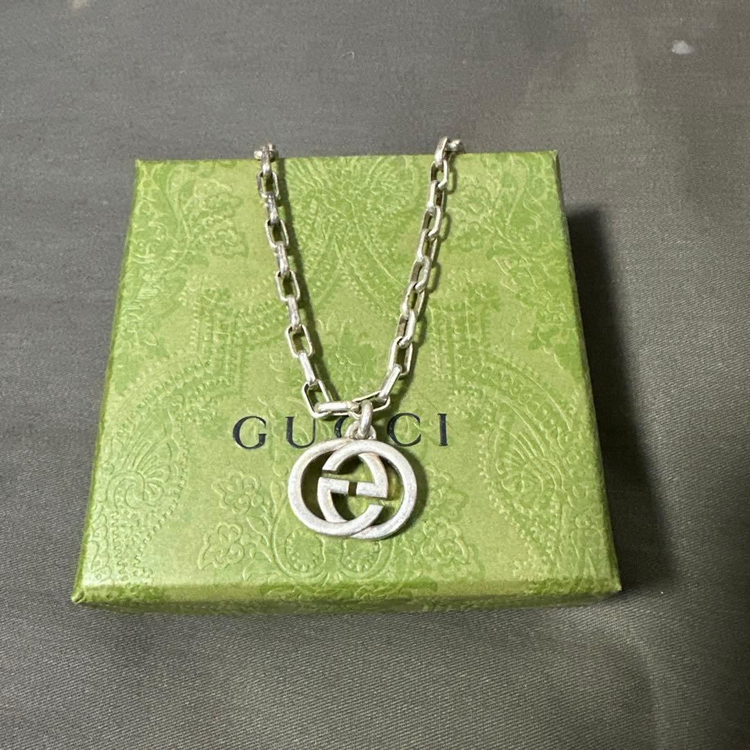 GUCCI シルバー ロゴチャーム ブレスレット GUCCI】ダブルG キーチャーム ブレスレット (GUCCI/ブレスレット