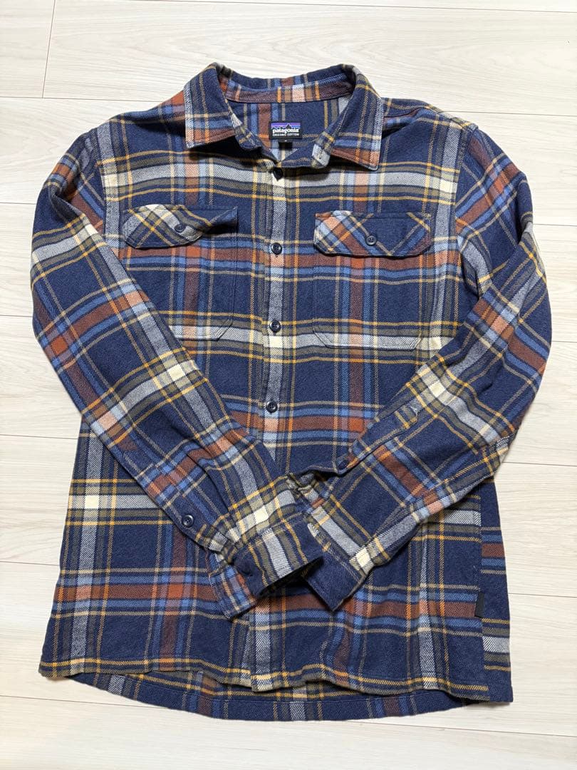 patagonia フィヨルドフランネルシャツ　M patagonia（パタゴニア） フィヨルド フランネル シャツ FJORD FLANNEL