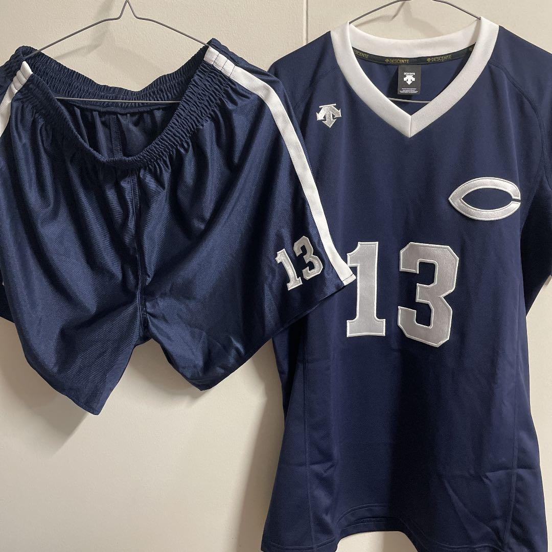 中央大学バレーボール部ユニフォーム 上下セット - メルカリ