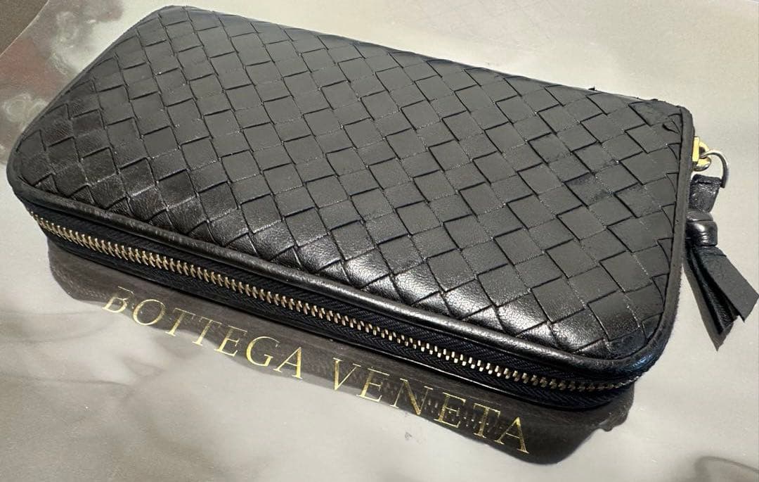 本体のみ】ボッテガヴェネタ ラウンドファスナー/ラム/黒/ゴールド