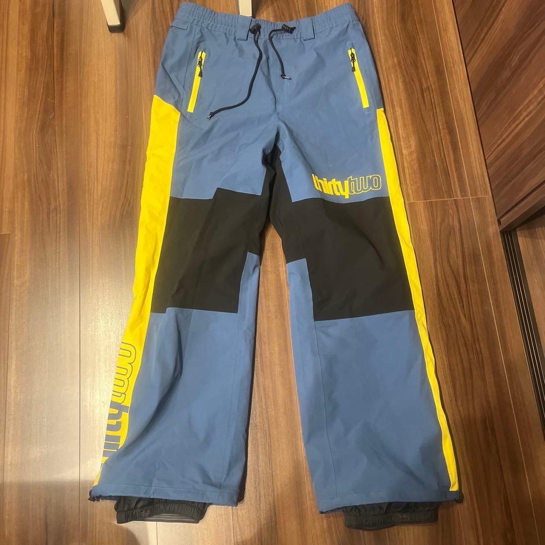 thirtytwoセットアップ thirtytwo（サーティーツー） スノボウェア 上下セット スノーボード