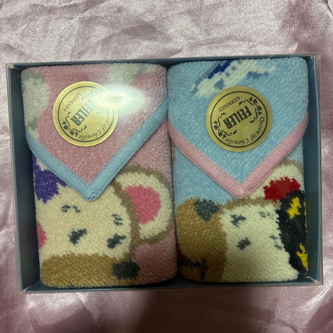 FEILER ANA70th ハンカチ ANA制服着たFEILERハンカチ クリスマス柄が登場