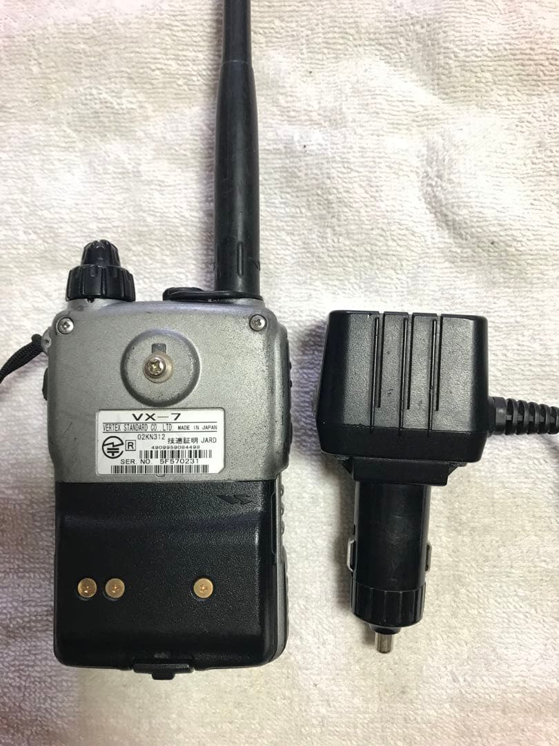 VX-7 50/144/430MHz（受信504KHzー998MHz）