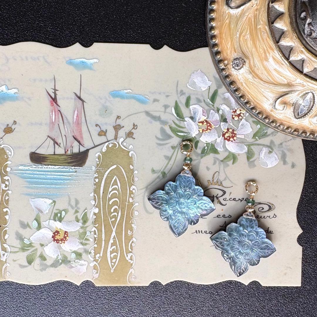 《RiSaO＊様》ブラックオニキス&MOPフラワーカービング＊チャーム