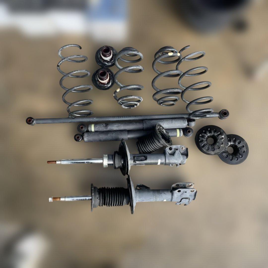 160型　サクシード、プロボックス　純正足回りセット Yahoo!オークション - トヨタ プロボックス サクシード 純正 サス サス