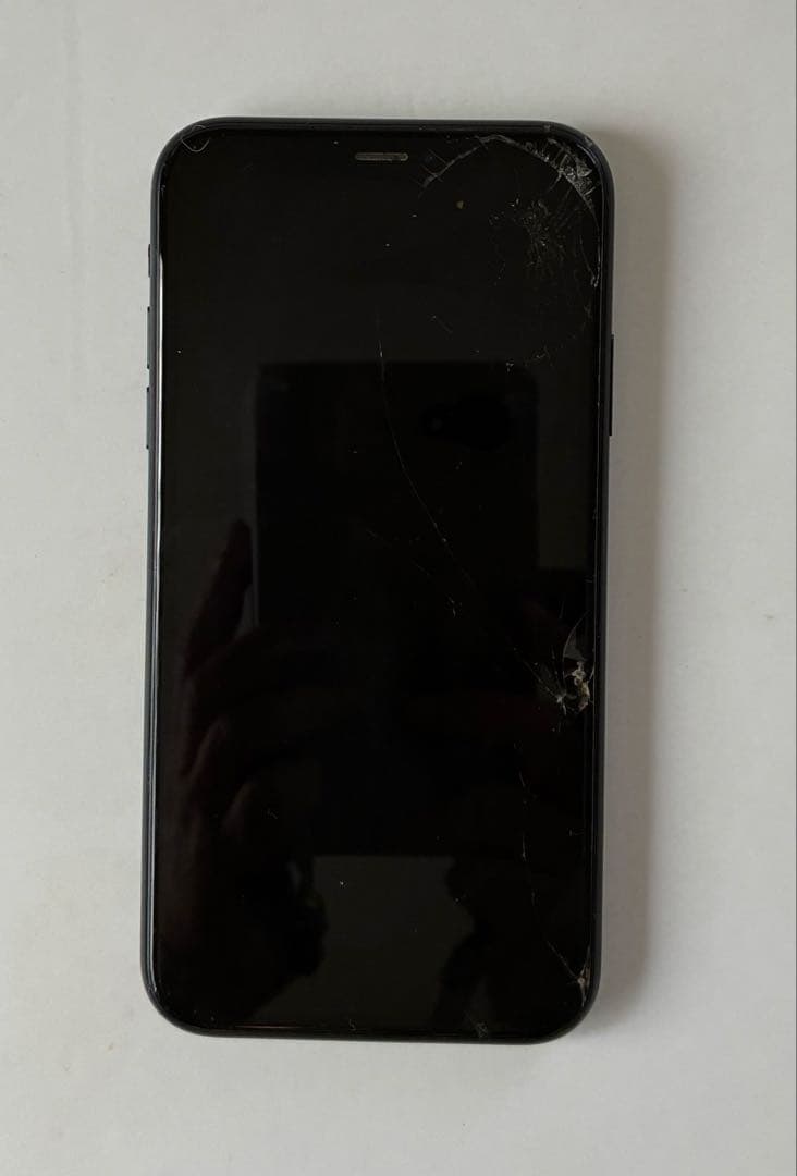 Apple iPhone XR ブラック 画面ひび割れ ジャンク品