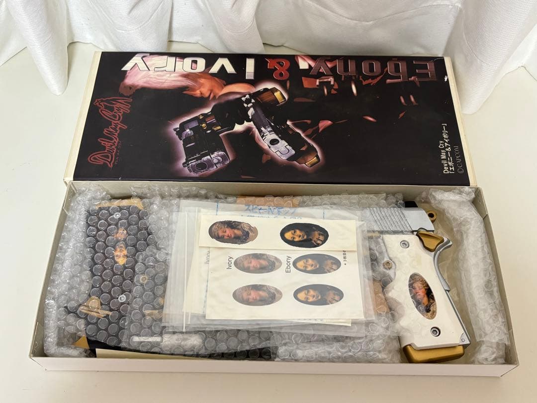 大日本技研 デビルメイクライ エボニー&アイボリー ガレージキット完成