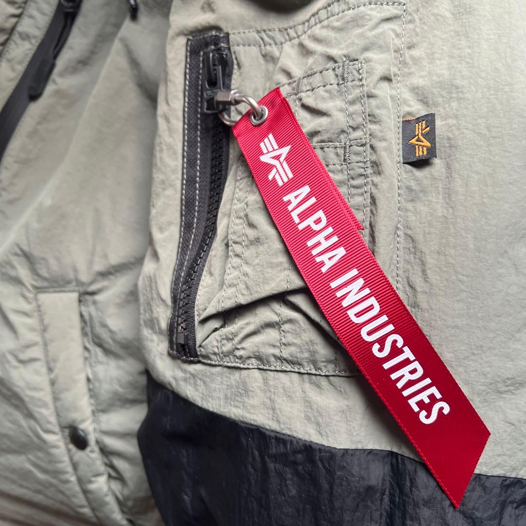 アルファインダストリーズ アバランチジャケット 新品 V.GRAY - メルカリ