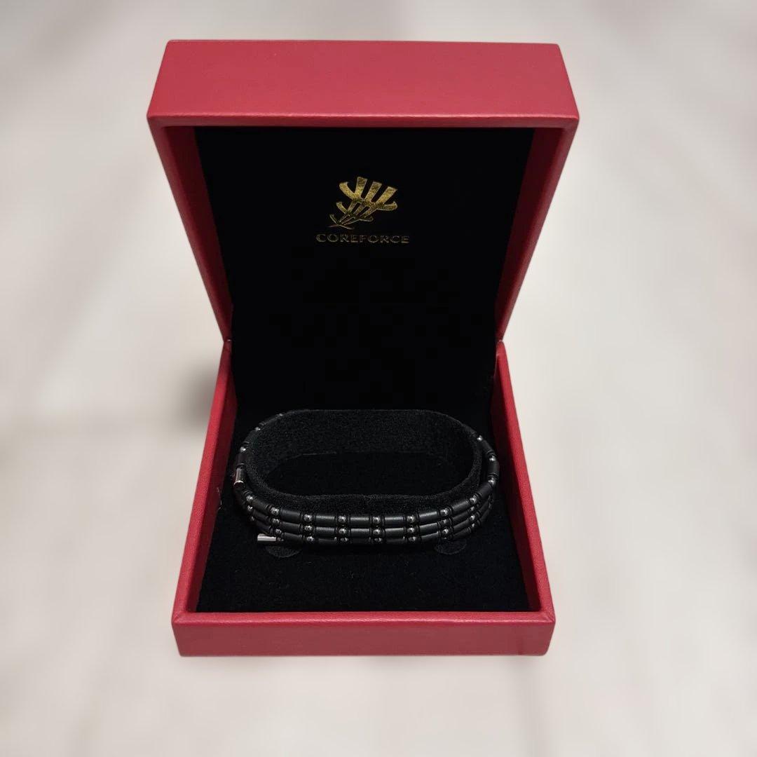 COREFORCE ブラックブレスレット 専用ケース付き 70cm - メルカリ