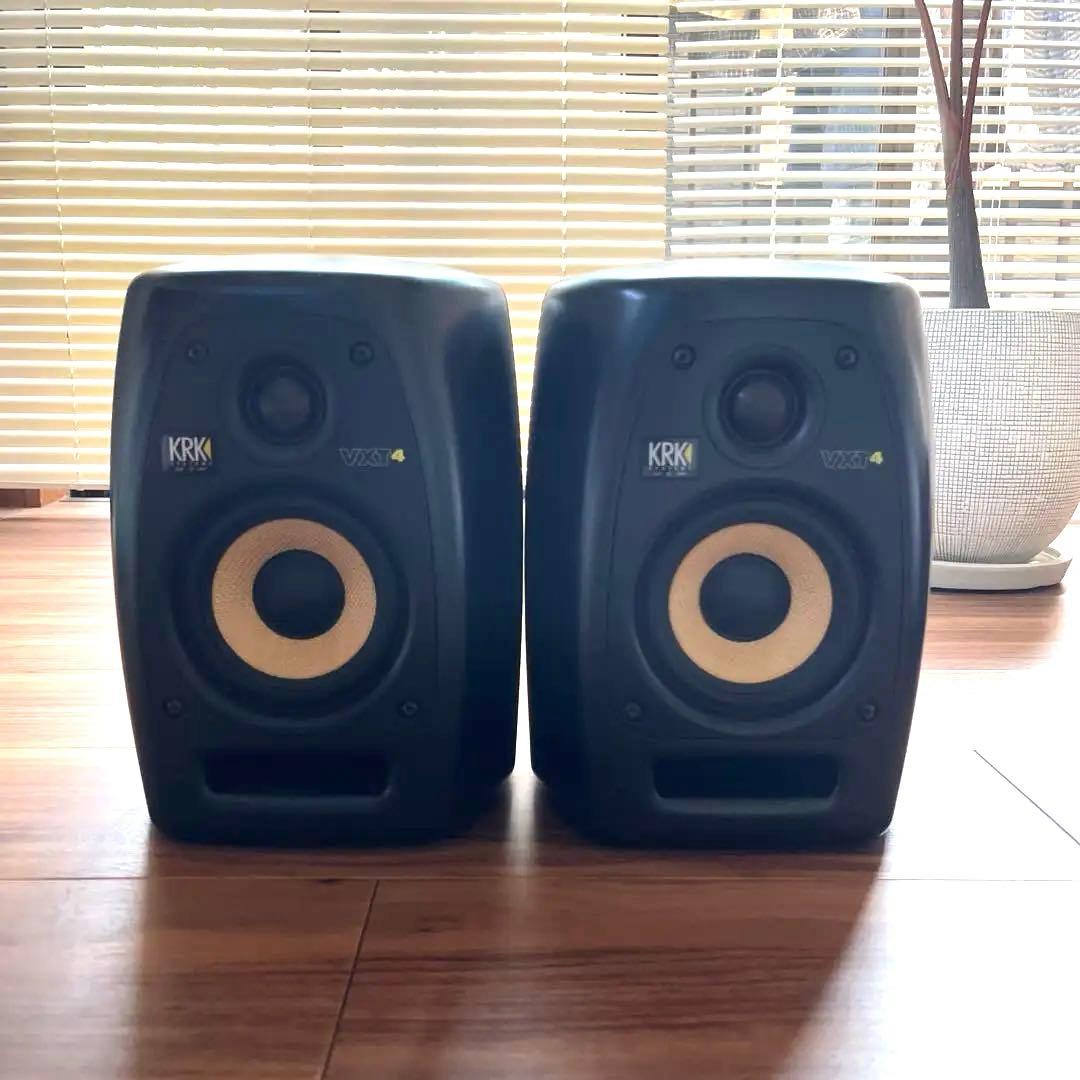 KRK VXT4 スタジオモニタースピーカー KRK VXT4 2-way powered studio monitor with 4