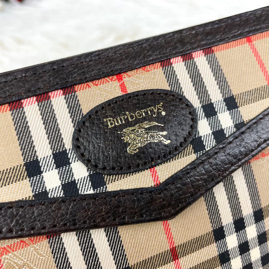 美品⭐️バーバリー ノバチェック シャドー ホースロゴ クラッチバッグ