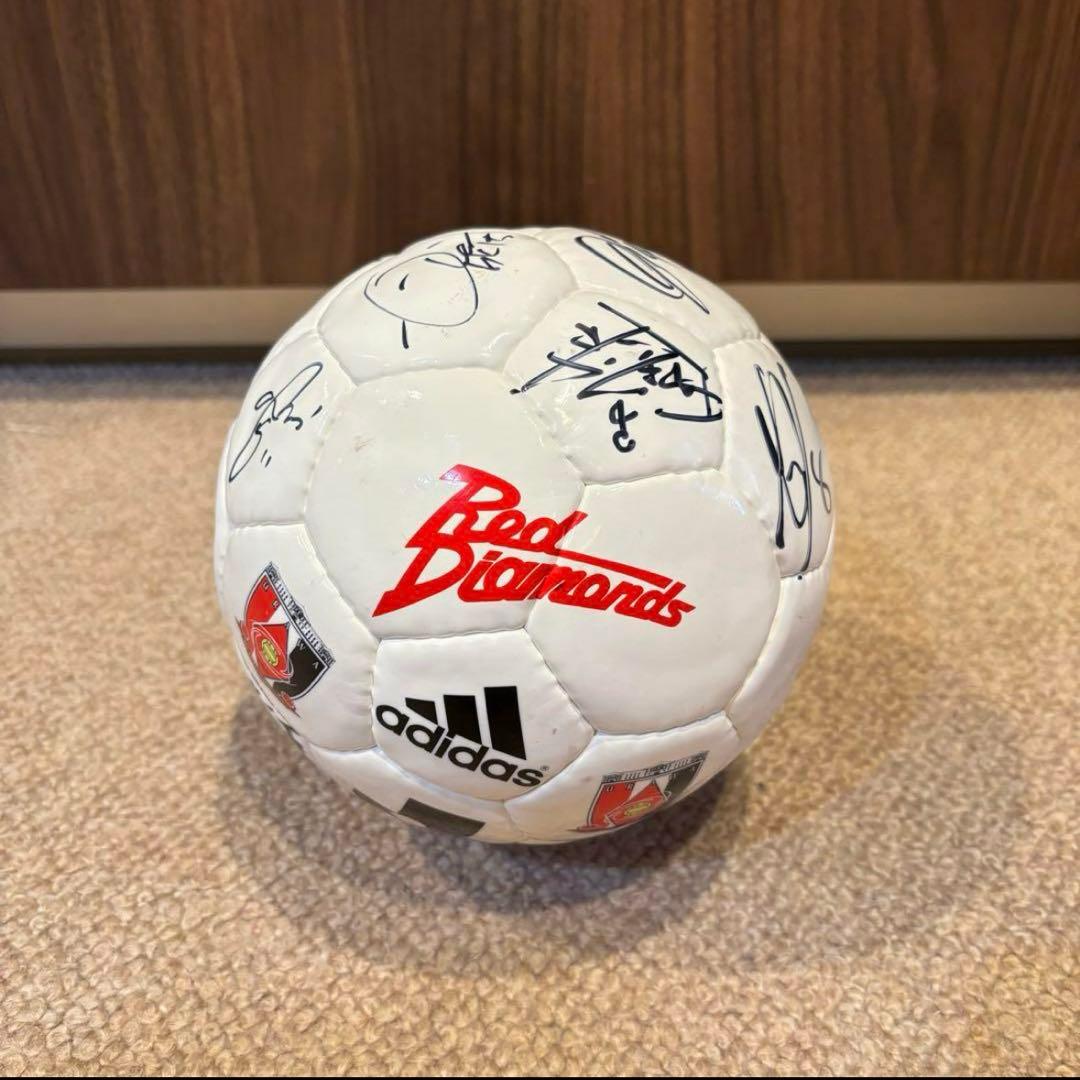 最終値下げ！浦和レッズ　サイン入りボール 2026年最新】レッズ サインボールの人気アイテム - メルカリ
