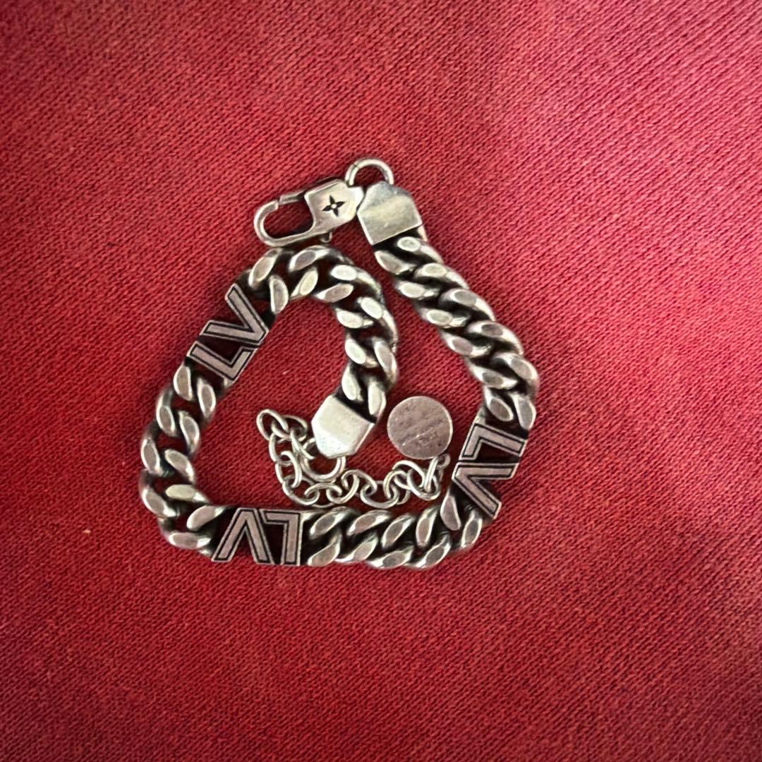 Louis Vuitton シルバー チェーンブレスレット - メルカリ