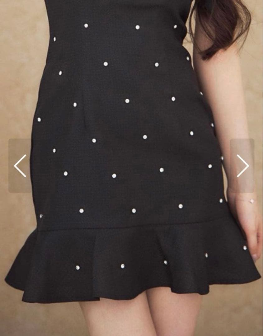 JEWELS ジュエルズ パール装飾付き黒タイトドレス - メルカリ