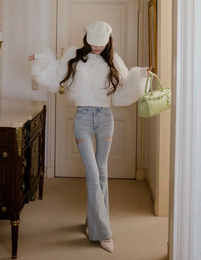 ドロップビジューフレアデニムパンツ I-BLU - メルカリ