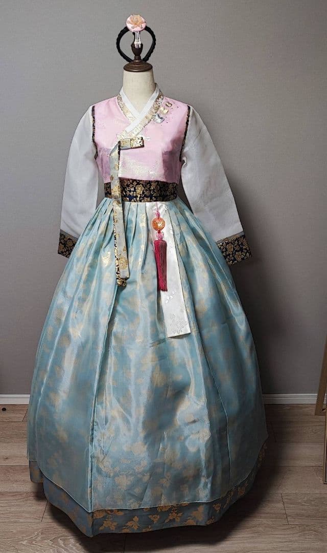 チマチョゴリ 韓国伝統 ハンボク 韓服　フルセット 韓国では「チマチョゴリ」を「ハンボク」と言う - 新大久保の韓国語