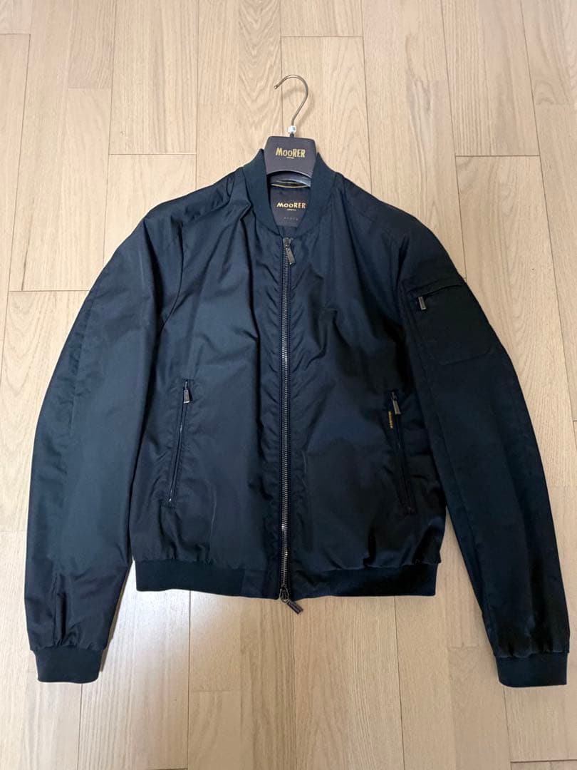 MOORER ボンバージャケット型ライトシェルブルゾン MOORER（ムーレー） ブルゾン ボンバージャケット ライトシェル MA-1
