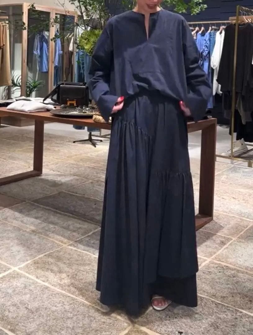 Curensology タイプライターティアードスカートネイビー