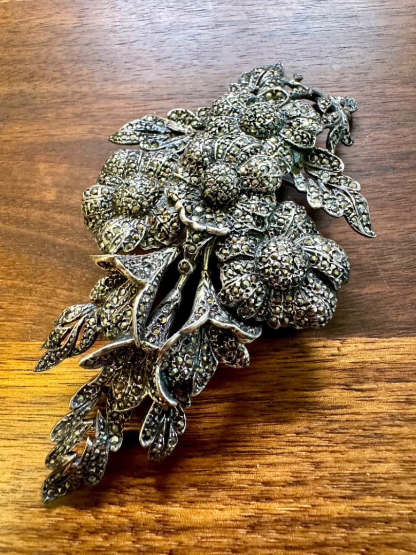 【アンティーク】銀製ブローチ イギリスチェスター 1949年製 楽天市場】【SOLD OUT】イギリス 英国 シルバー 刻印入り ジュエリー