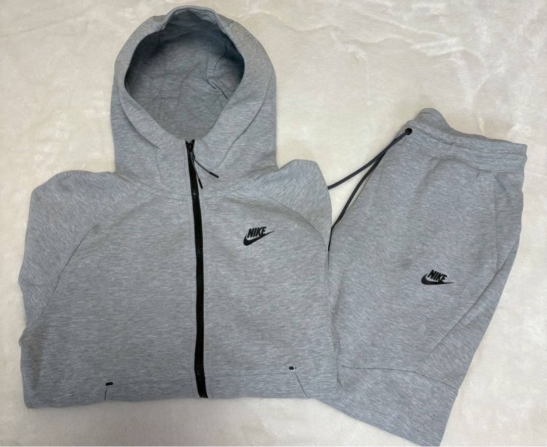 NIKE ナイキ　テックフリース　セットアップ　スウェット 海外限定】Nike ナイキ テックフリース セットアップ (Nike