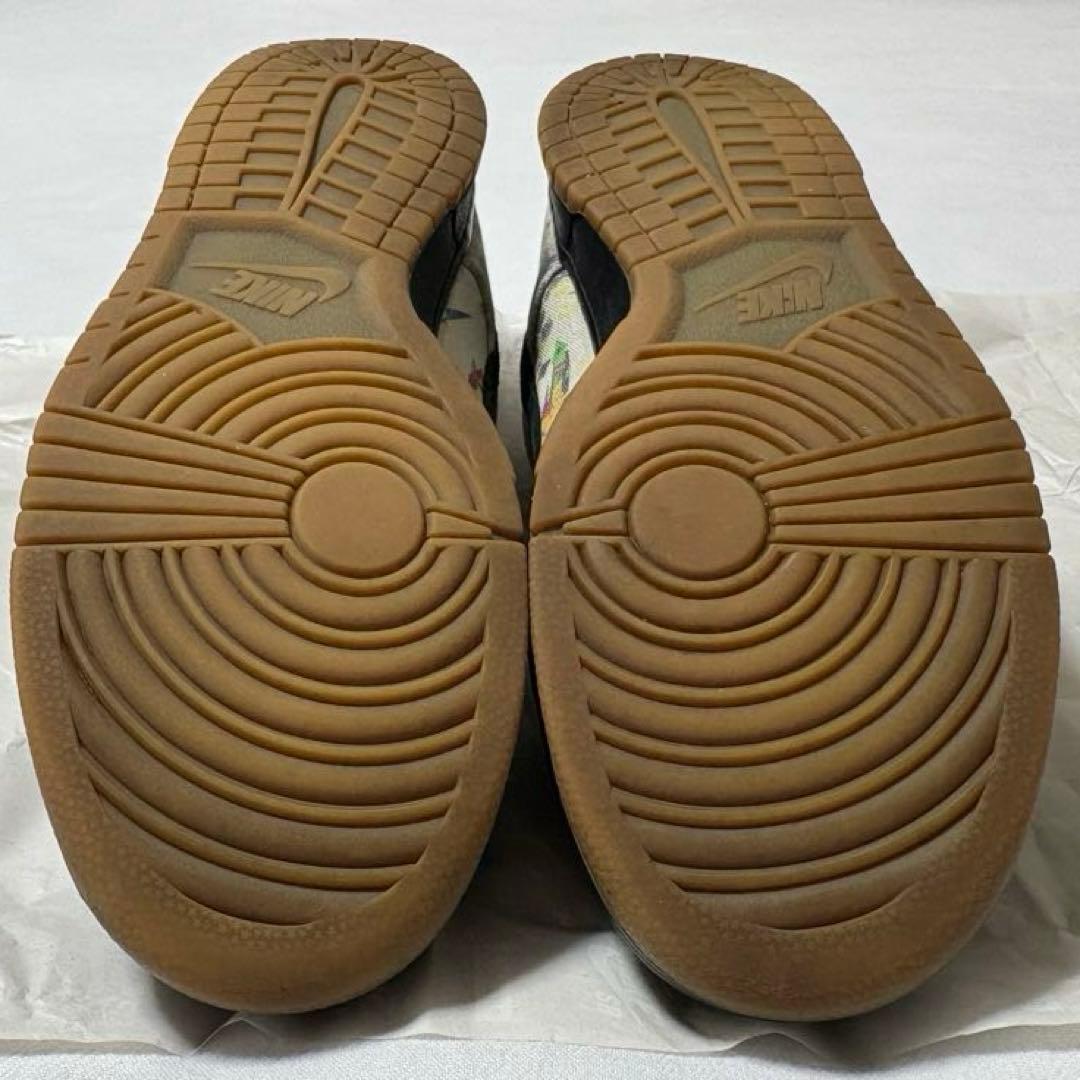 Supreme × Nike SB Dunk Low \"Rammellzee\"