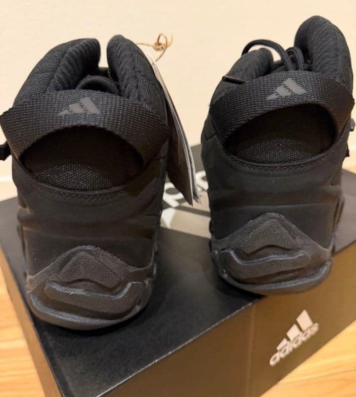 【新品】adidas RADLANDER EQT GORE-TEX 27.0cm