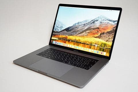 Apple MacBook Pro 15インチ 2018 Amazon.com: Apple 2018 MacBook Pro with 2.2GHz Intel Core i7, 15