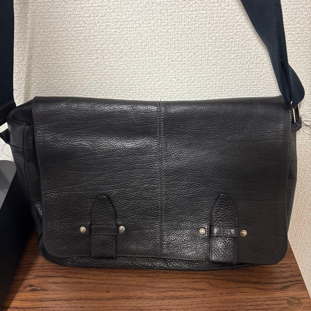 コ*✨様 TOD’S 黒 レザー メッセンジャーバッグ 男性 ブラック ファブリック＆レザー メッセンジャー バッグ ミニ