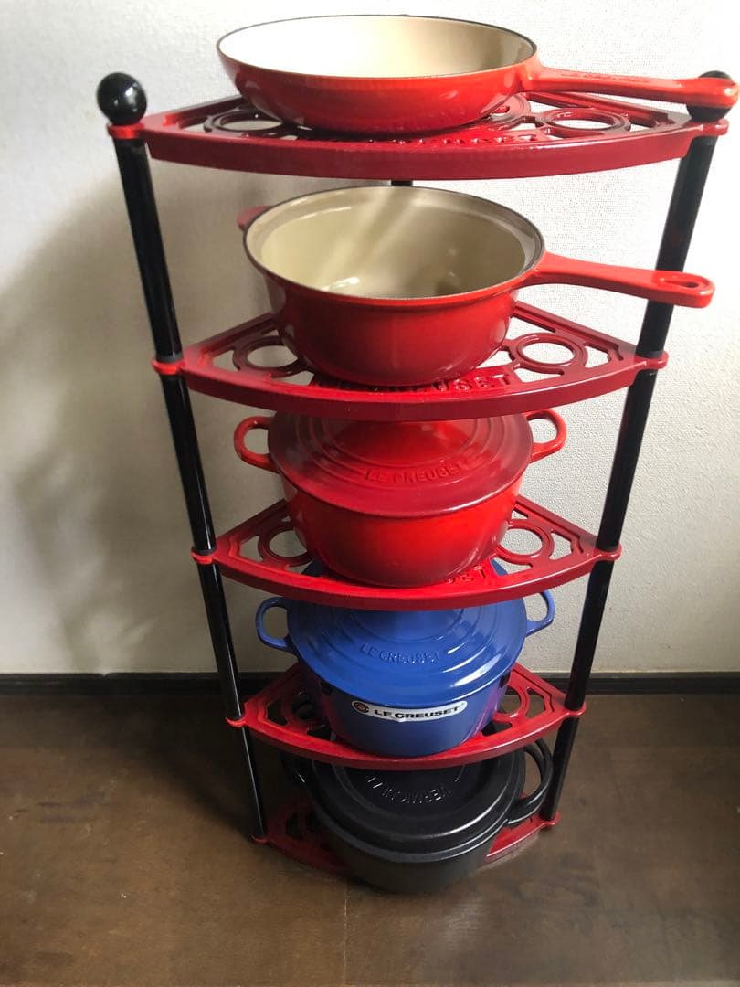 美品】ル・クルーゼ ポットスタンド チェリーレッド - メルカリ