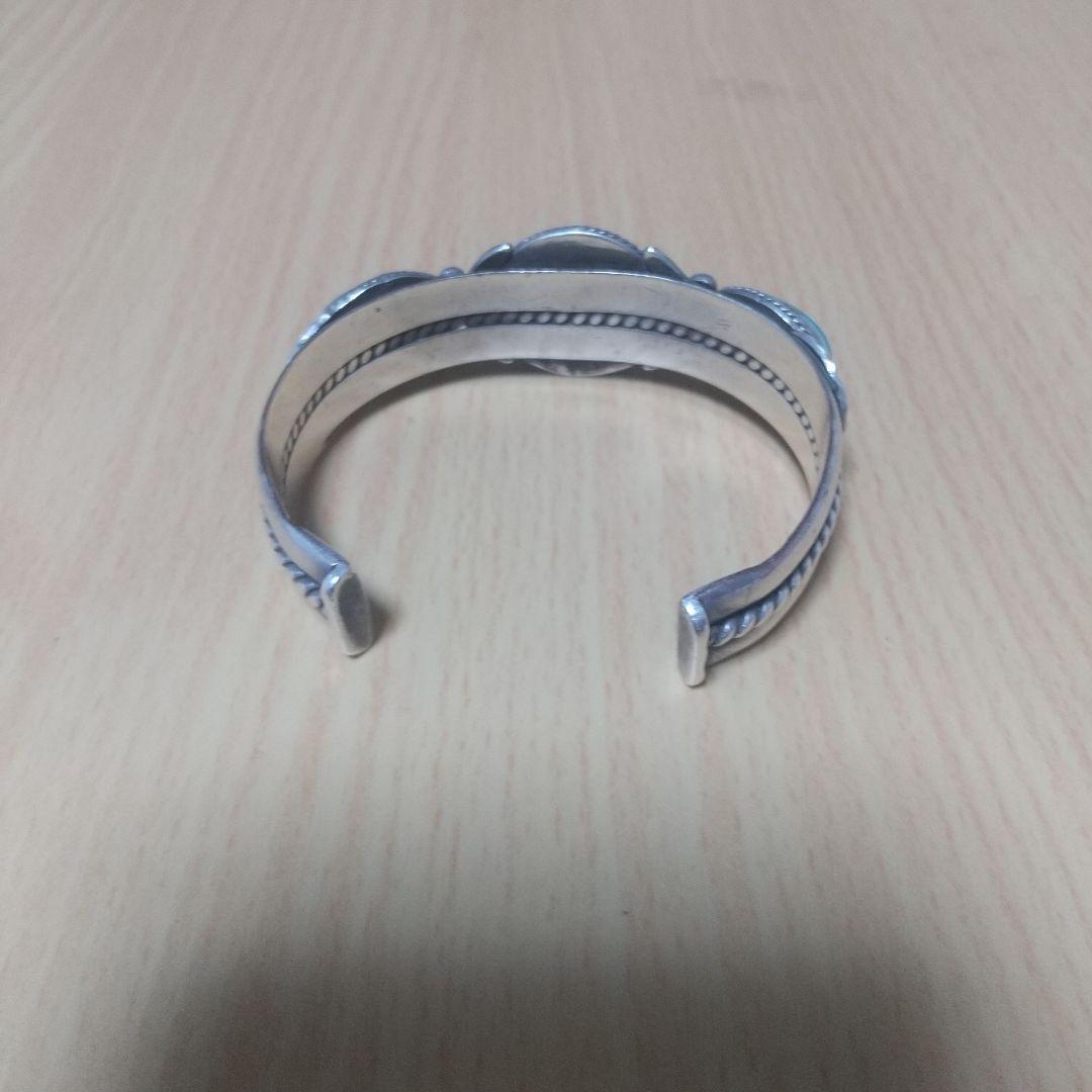 ナバホ族インディアンジュエリー ターコイズシルバーバングル