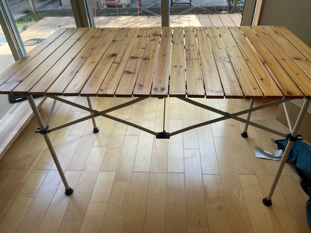 Coleman 折りたたみ木製テーブル ナチュラルウッドロールテーブル120廃盤 コールマン】「ナチュラルウッドロールテーブル」をレビュー