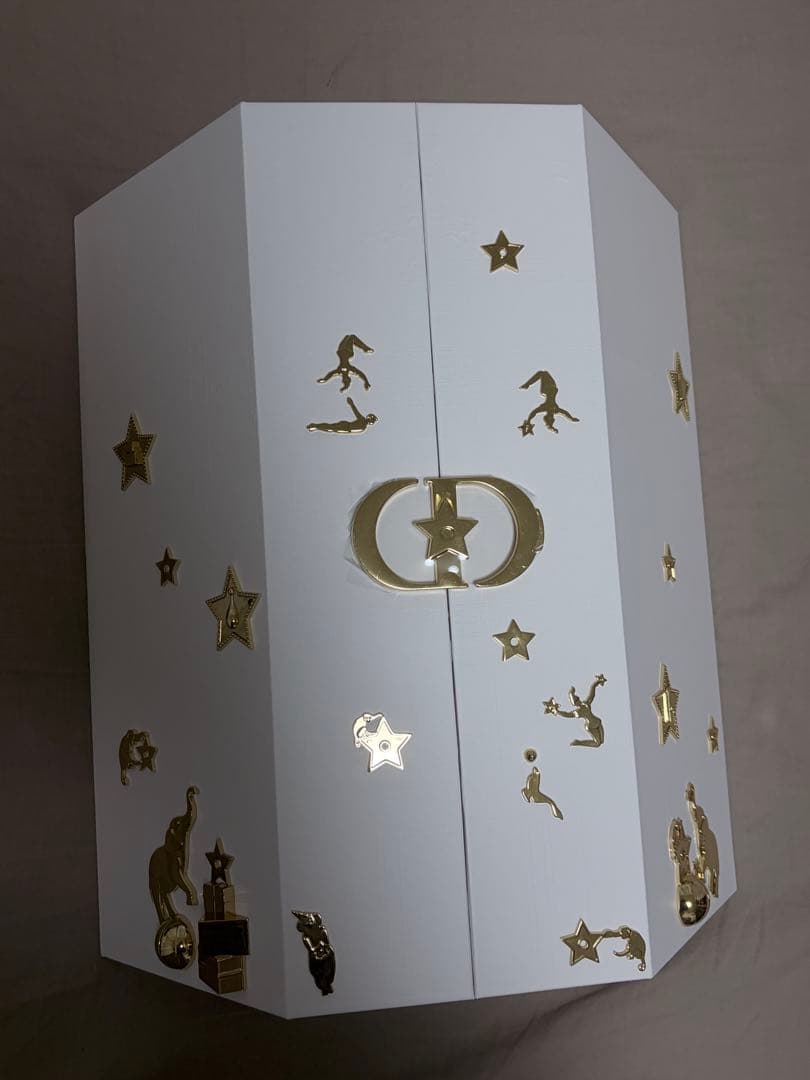 【新品•未使用】Dior2025 クリスマスコフレ アドヴェントカレンダー ディオール24年クリスマスコフレ、人気コスメたっぷり「アドベント