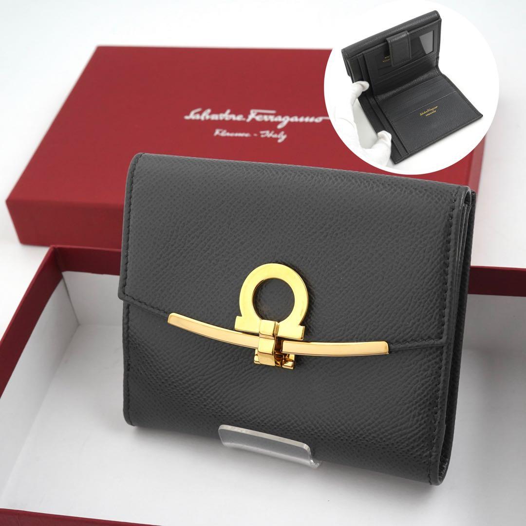 ✨新品未使用・箱付✨　Ferragamo ミニ財布　ガンチーニクロジャー　グレー フェラガモ FERRAGAMO ガンチーニ 二つ折り財布 (FERRAGAMO/折りたたみ