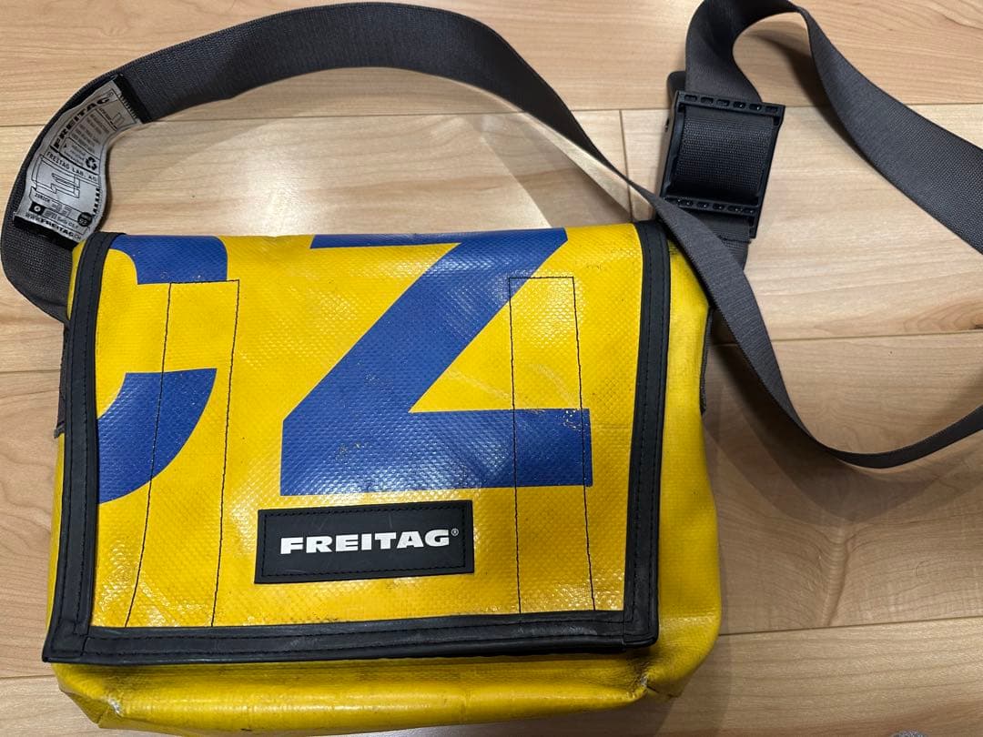 FREITAG イエロー ショルダーバッグ ワンショルダーバッグ 黄色 イエロー（2023/12/20買取） - FREITAG