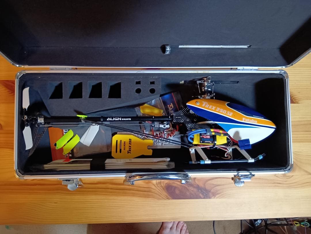 ALIGN TREX250アライン ラジコン ヘリコプター RCヘリ「T-Rex250」オーバーホールで復活！！（テスト飛行映像） - YouTube