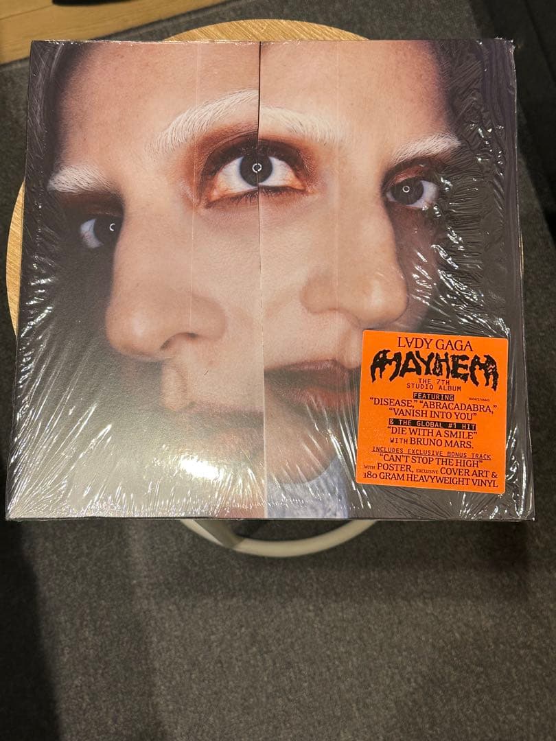 lady gaga MAYHEM レコード サインアートカード封入 - メルカリ