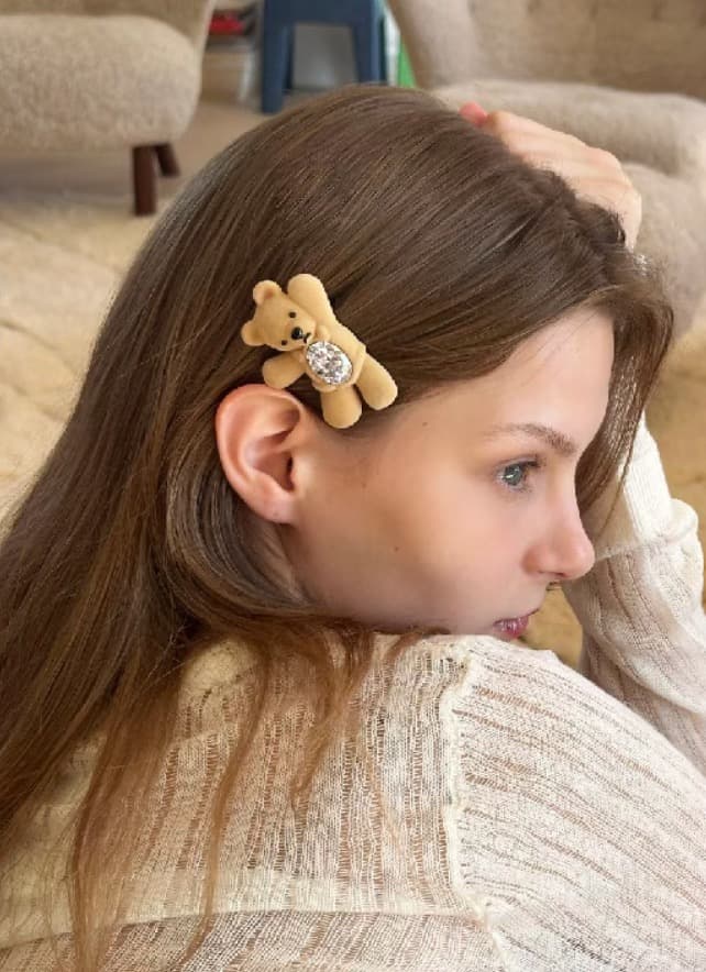 新品】YVMIN クマ型ヘアクリップ （左一つのみ） - メルカリ