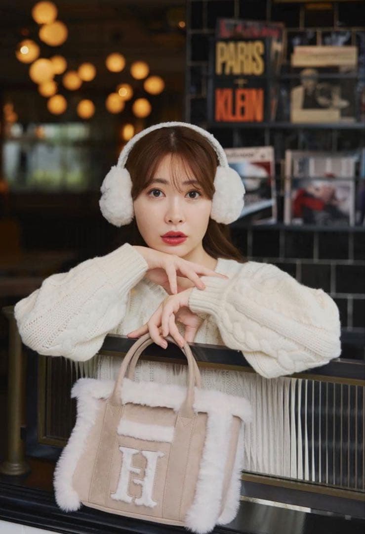 新品】herlipto Cozy Winter Tote Bag - メルカリ