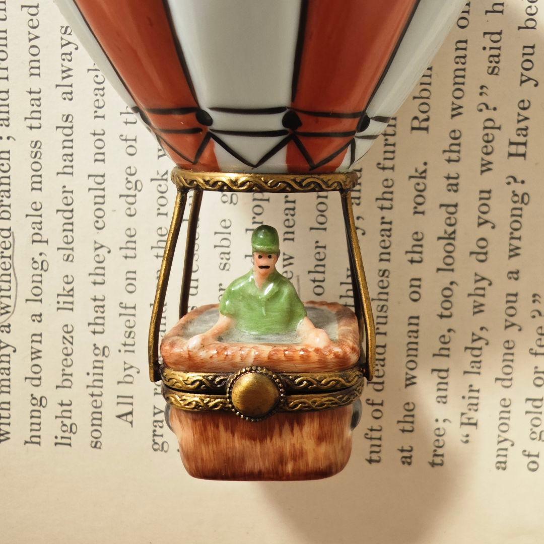 リモージュボックス 熱気球 フランス製小物入れ 陶器 ミニチュア