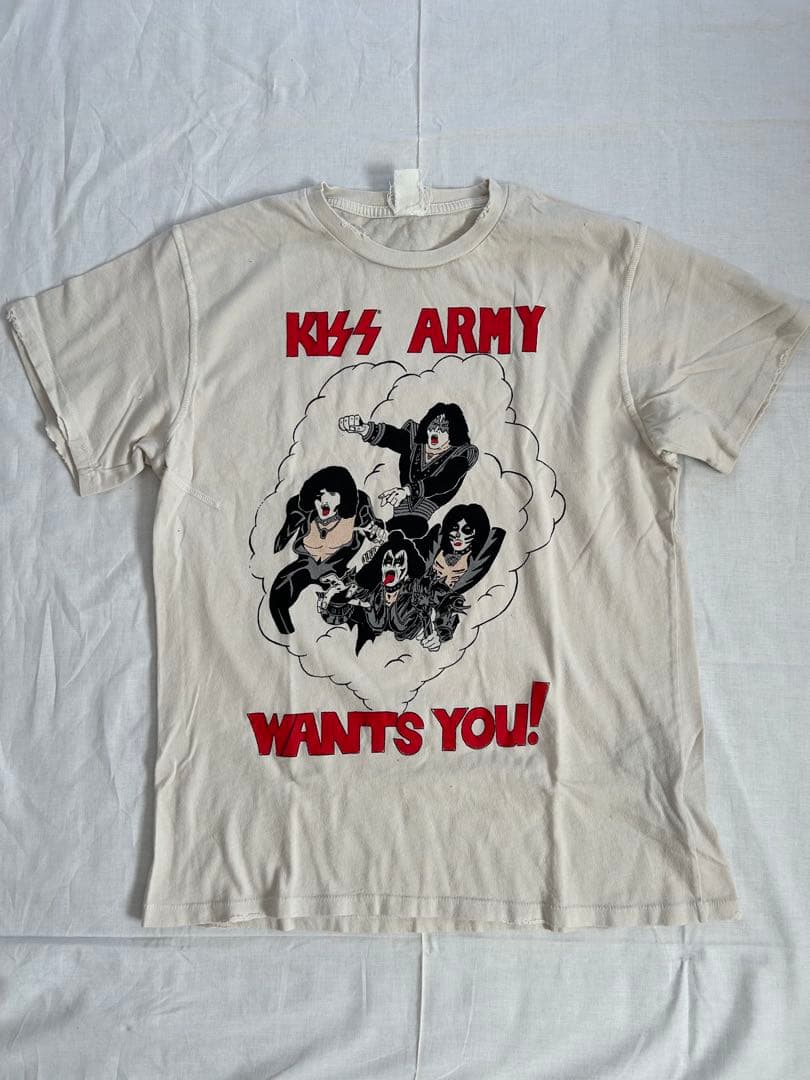MADE WORN/メイドウォーン】The Kiss Tシャツ＊新品 - メルカリ