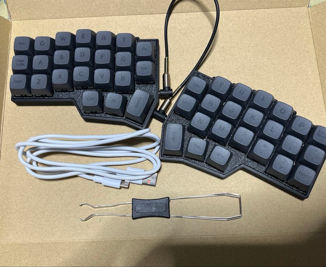 分割メカニカルキーボード 赤軸 46キー RGB 有線 CORNE v4 - メルカリ